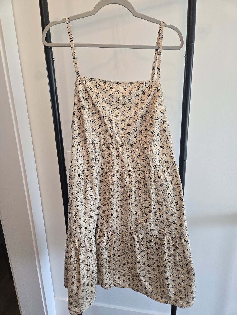 Levi's Women's 1X Beige & Black Printed Tiered Midi Sundress Adjustable Straps